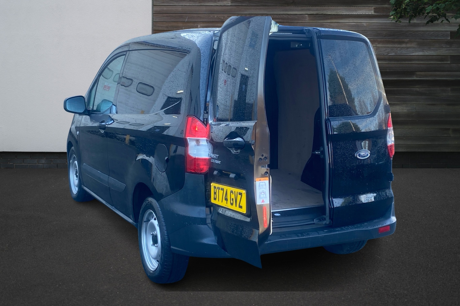 Used Ford Transit Courier 2024 for sale - 76677415: Photo 6