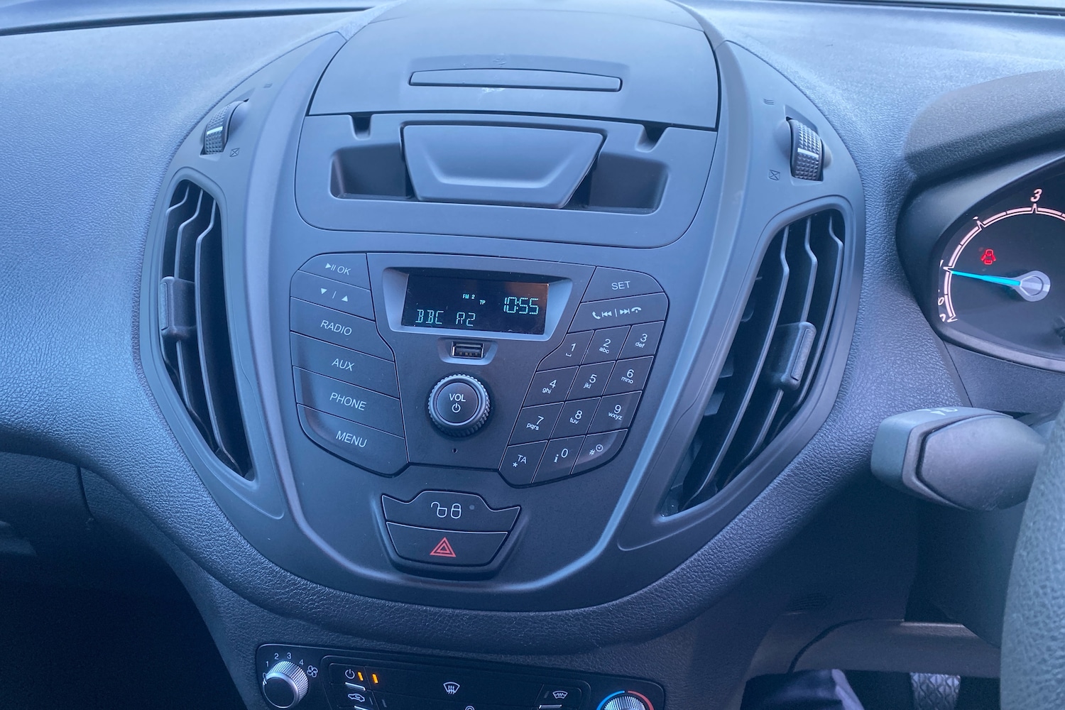 Used Ford Transit Courier 2024 for sale - 76677415: Photo 8