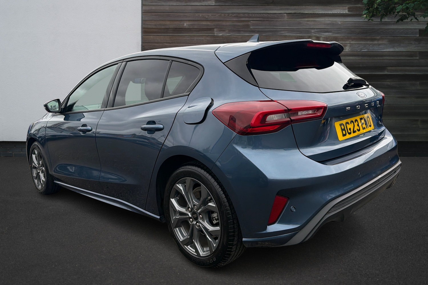 Used Ford Focus 2023 for sale - 76675494: Photo 2