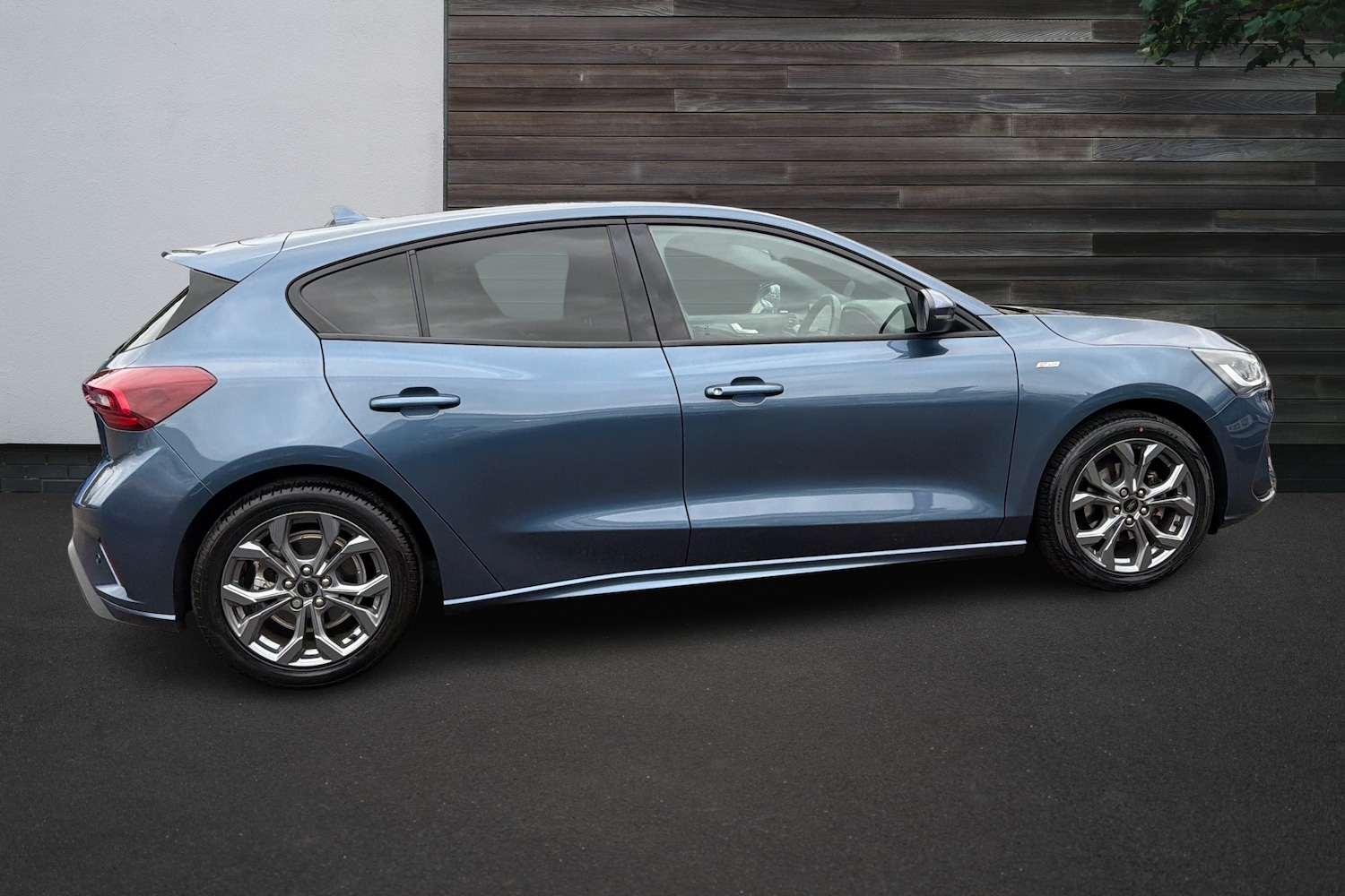 Used Ford Focus 2023 for sale - 76675494: Photo 8