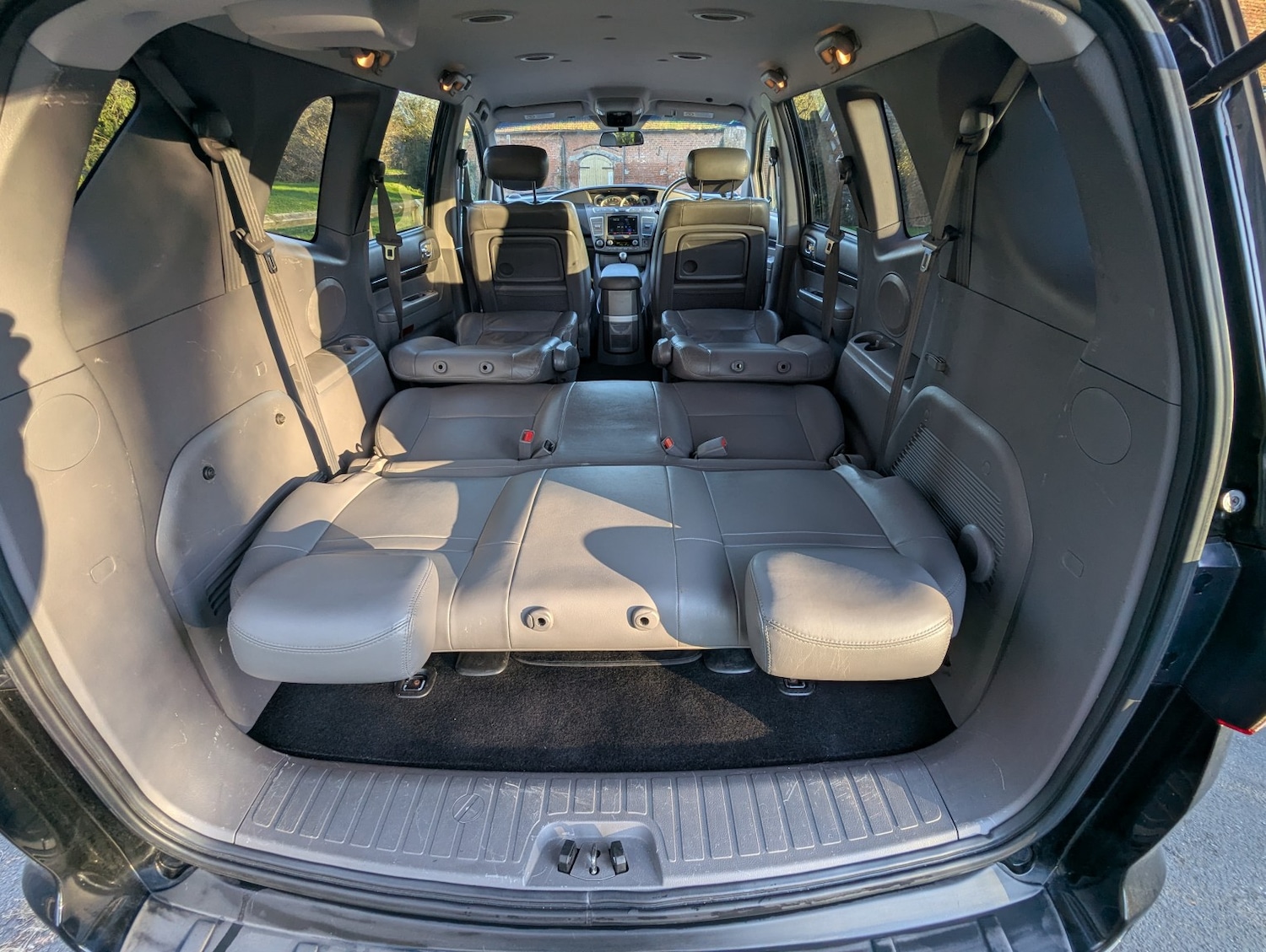 Used Ssangyong Turismo 2014 for sale - 77096916: Photo 41