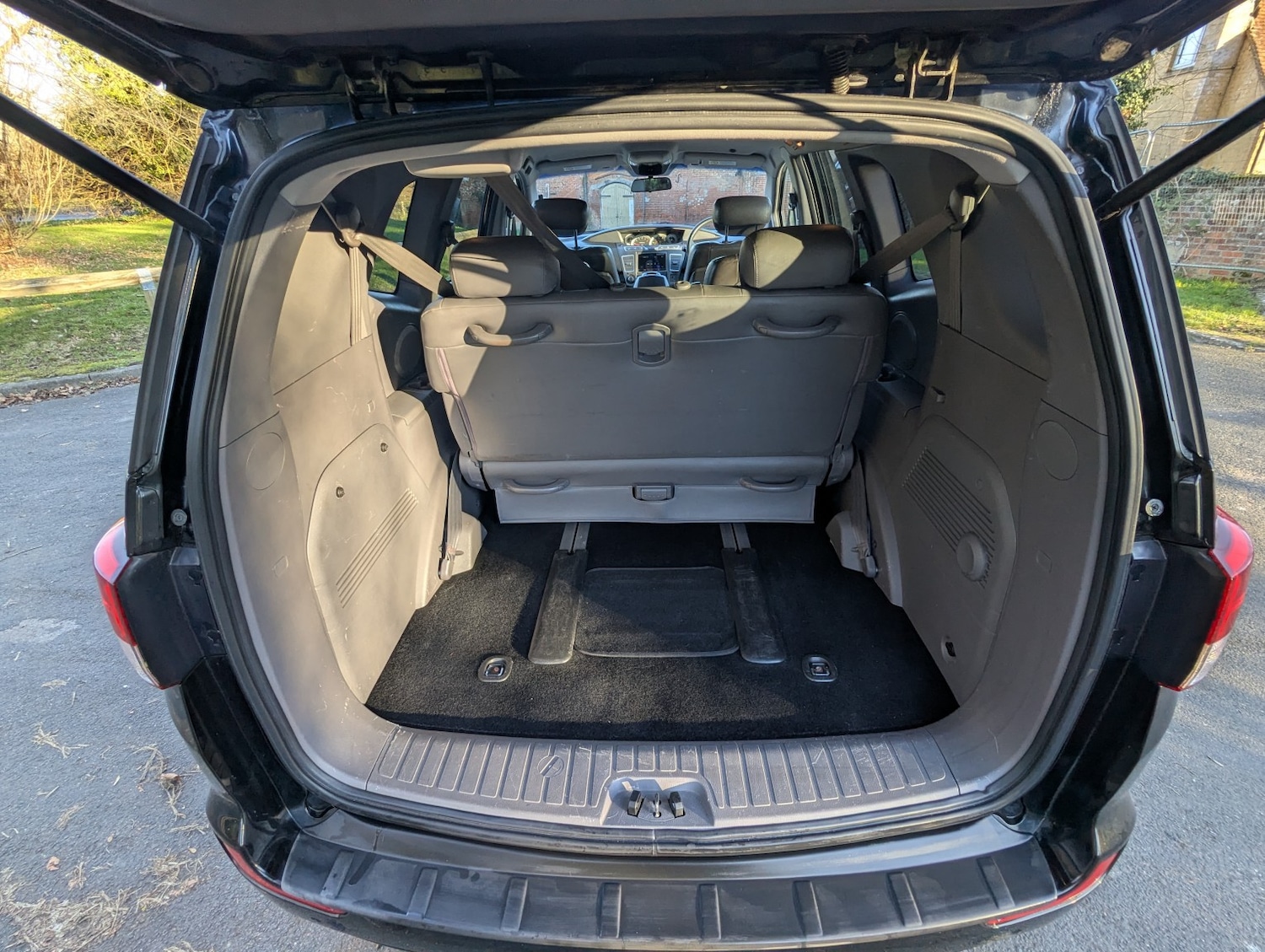 Used Ssangyong Turismo 2014 for sale - 77749934: Photo 43