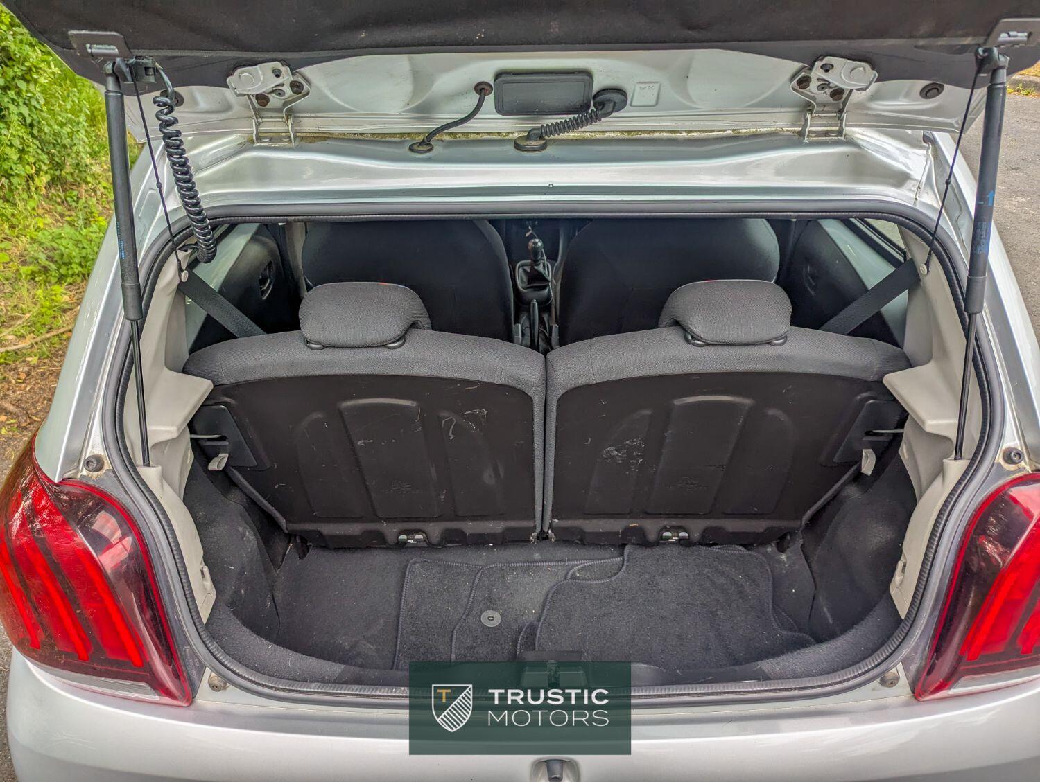 Used Peugeot 108 2014 for sale - 76687413: Photo 11