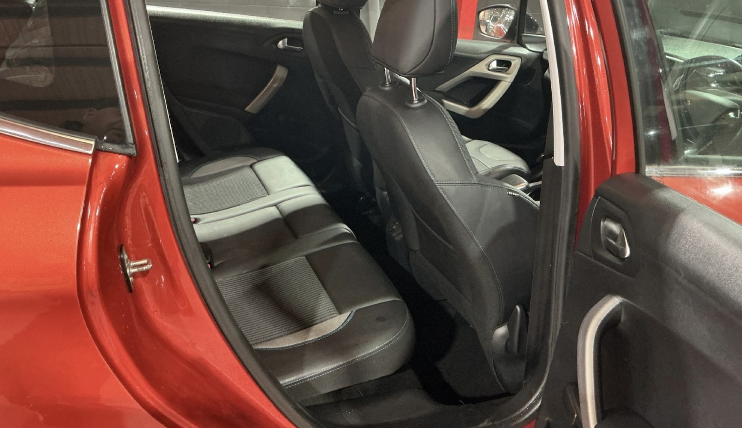 Used Peugeot 2008 2015 for sale - 77093938: Photo 7