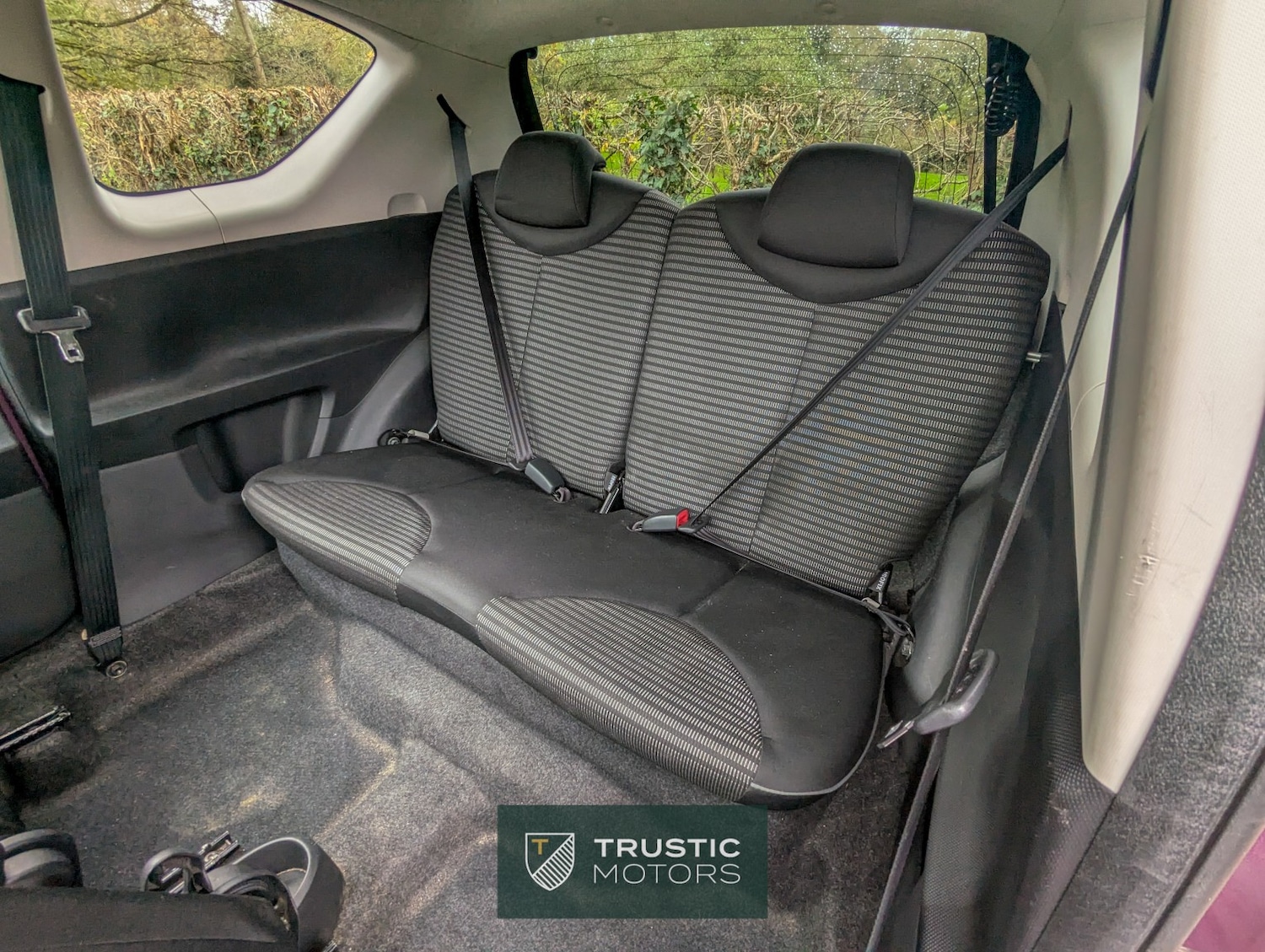 Used Peugeot 107 2014 for sale - 76793724: Photo 21