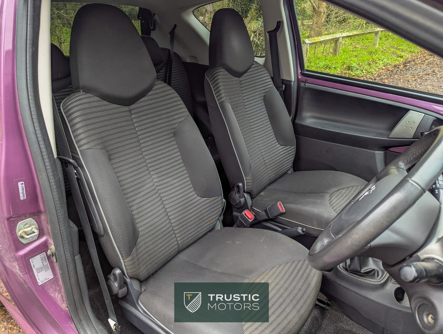 Used Peugeot 107 2014 for sale - 76687390: Photo 18