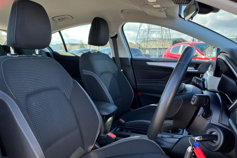 Used Ford Focus 2020 for sale - 77785406: Photo 17