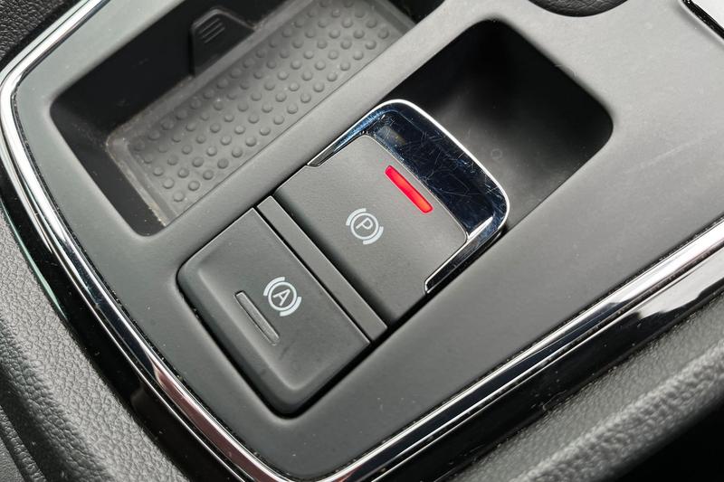 Vehicle 33