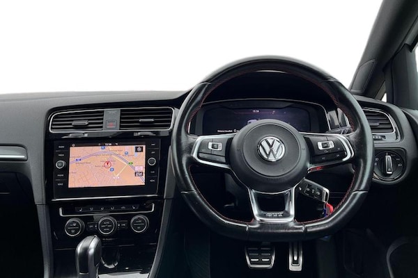 Used Volkswagen Golf 2017 for sale - 76308823: Photo 11