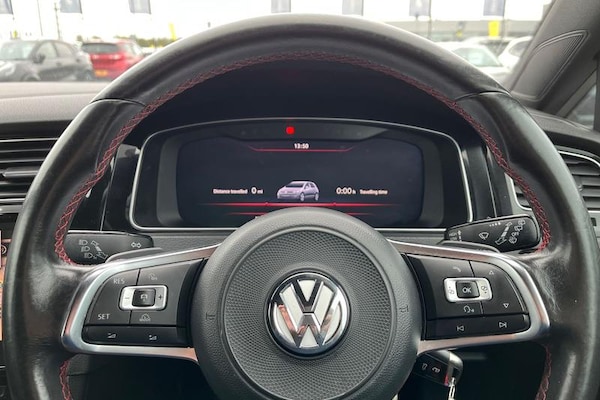 Used Volkswagen Golf 2017 for sale - 76308823: Photo 12