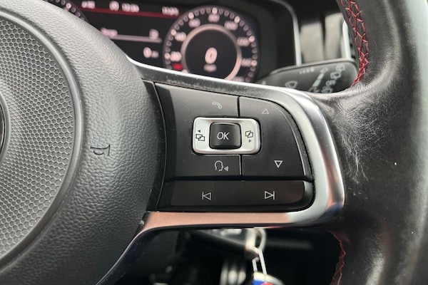 Used Volkswagen Golf 2017 for sale - 76308823: Photo 35