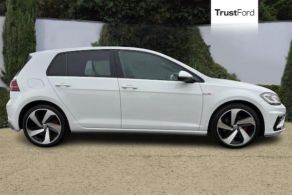Used Volkswagen Golf 2017 for sale - 76308823: Photo 3