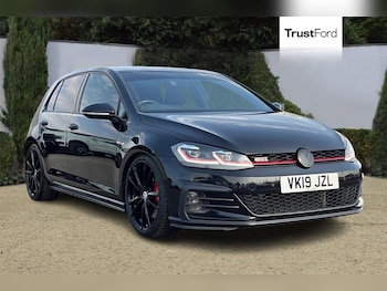 Volkswagen - Golf
