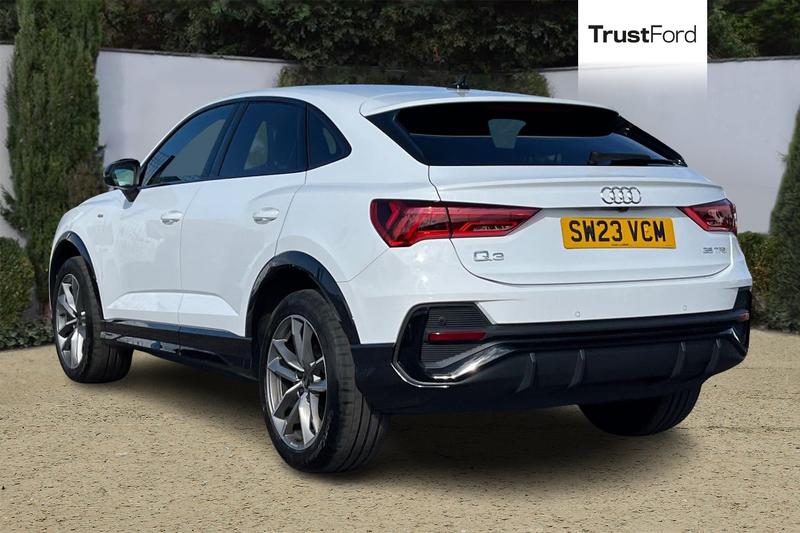 Used Audi Q3 2023 for sale - 76716379: Photo 2