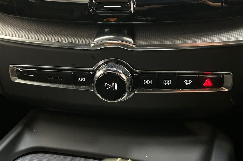 Vehicle 33