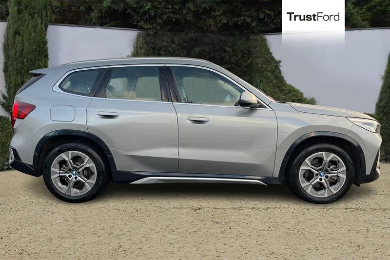 Used BMW iX1 2023 for sale - 76908819: Photo 3