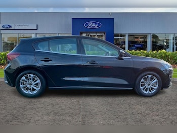 Used Ford Focus 2022 for sale - 76895336: Photo