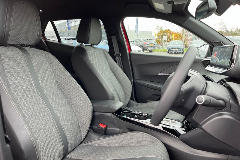 Used Peugeot E-2008 2024 for sale - 76131458: Photo 17