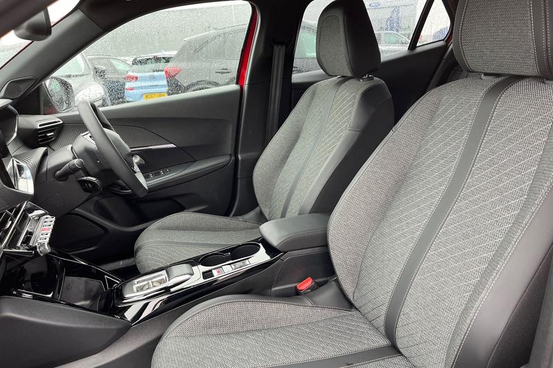 Used Peugeot E-2008 2024 for sale - 76131458: Photo 19