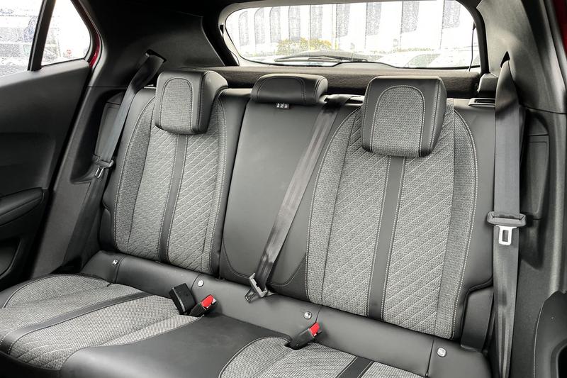 Used Peugeot E-2008 2024 for sale - 76131458: Photo 20