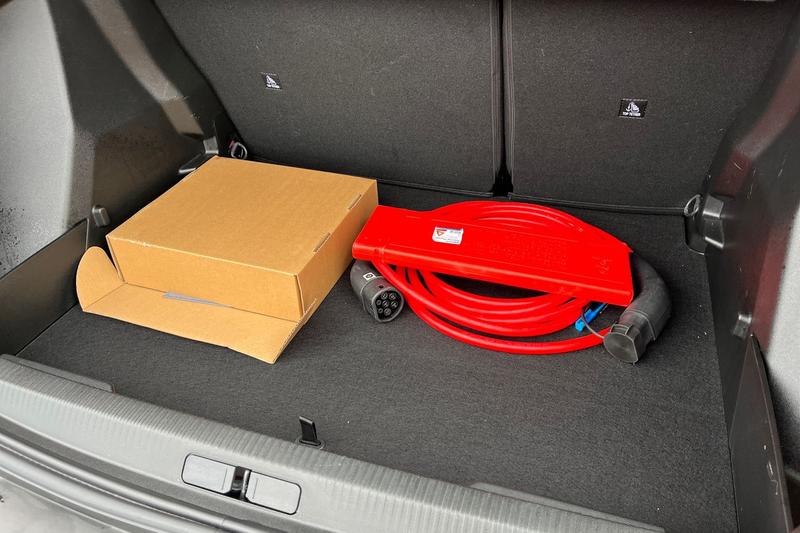 Used Peugeot E-2008 2024 for sale - 76131458: Photo 21