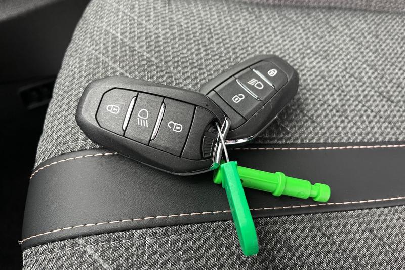 Used Peugeot E-2008 2024 for sale - 76131458: Photo 22