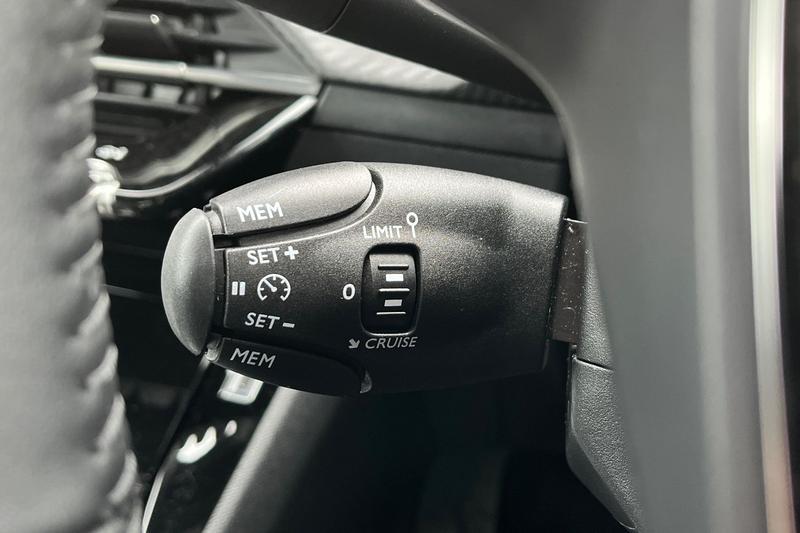 Used Peugeot E-2008 2024 for sale - 76131458: Photo 36