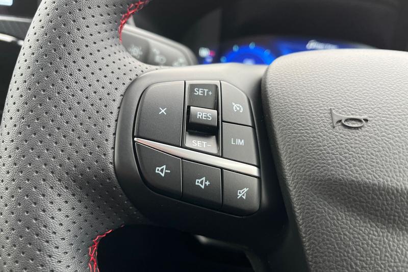 Used Ford Kuga 2023 for sale - 76241163: Photo 35