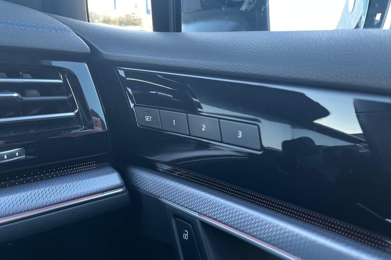 Used Volkswagen Touareg 2023 for sale - 78067426: Photo 32