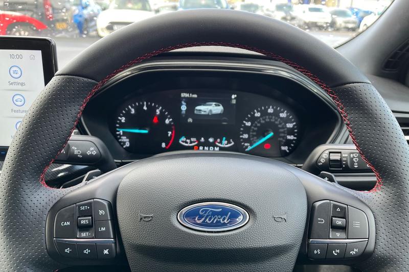 Used Ford Focus 2023 for sale - 78067611: Photo 12