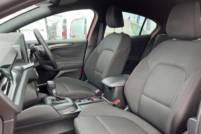 Used Ford Focus 2023 for sale - 78067611: Photo 19