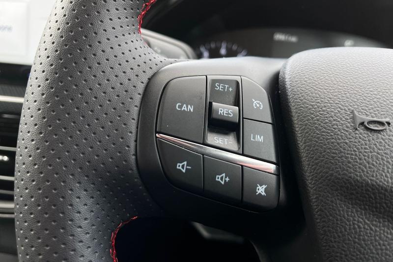 Used Ford Focus 2023 for sale - 78067611: Photo 35