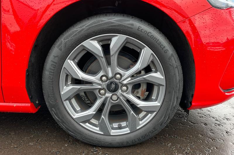 Used Ford Focus 2023 for sale - 78067611: Photo 8