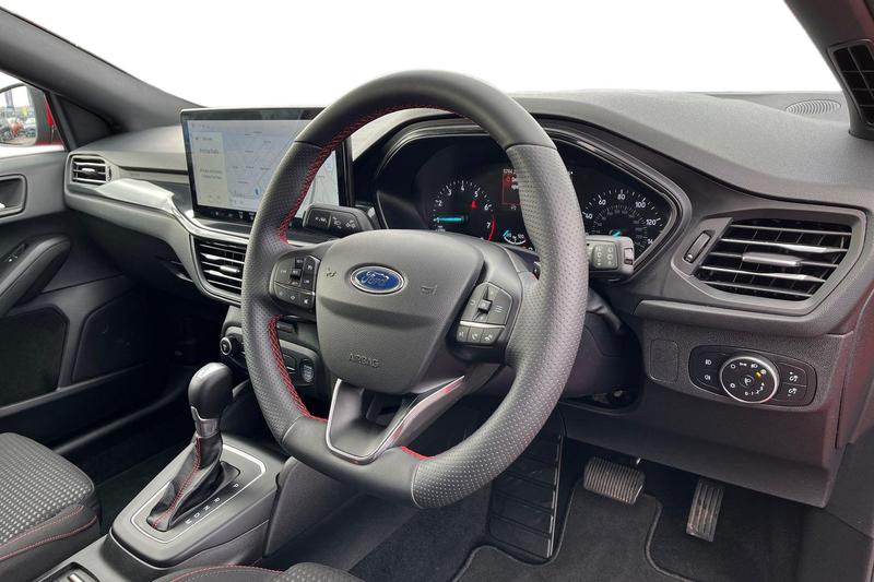 Used Ford Focus 2023 for sale - 78067611: Photo 9