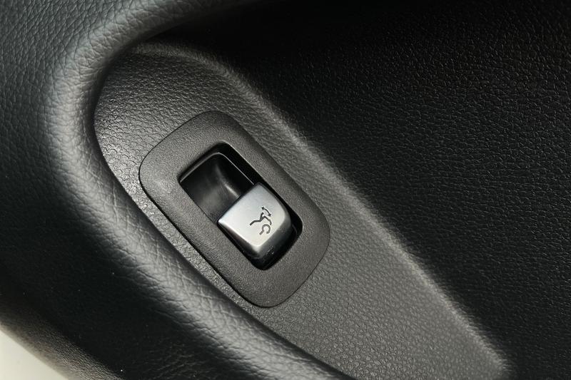 Used Mercedes-Benz C Class 2017 for sale - 76971878: Photo 36