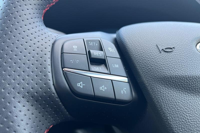 Used Ford Kuga 2024 for sale - 76452861: Photo 38