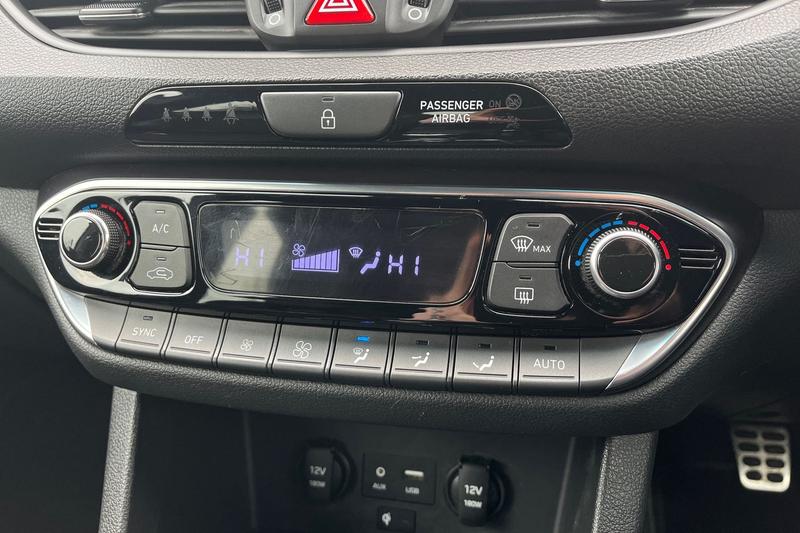 Used Hyundai i30 2017 for sale - 76767108: Photo 31