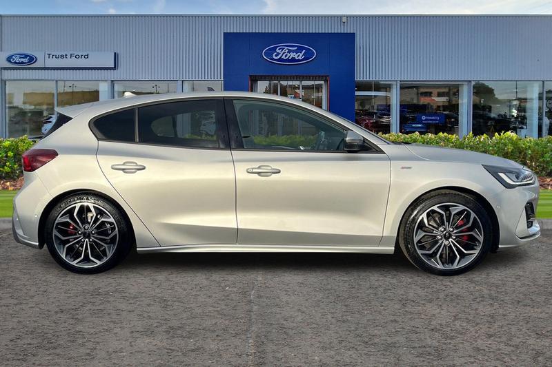 Used Ford Focus 2025 for sale - 76625360: Photo 3