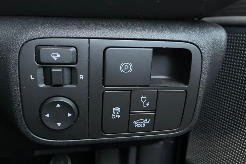 Used Hyundai IONIQ 6 2025 for sale - 76616221: Photo 37