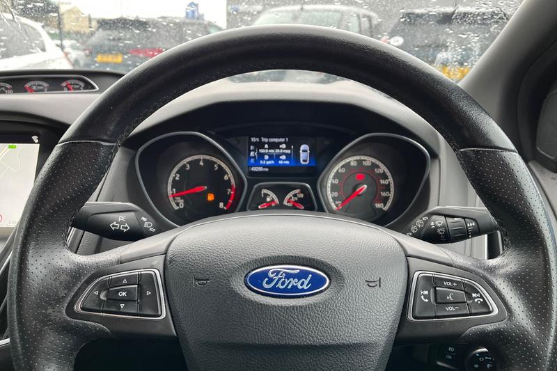 Used Ford Focus 2017 for sale - 76131509: Photo 12