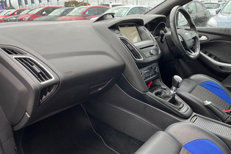 Used Ford Focus 2017 for sale - 76131509: Photo 18