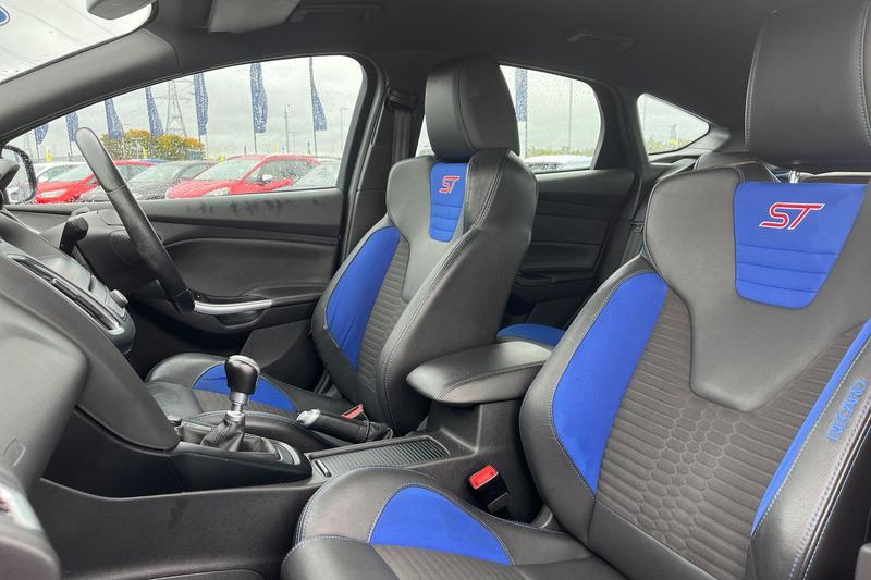 Used Ford Focus 2017 for sale - 76131509: Photo 19
