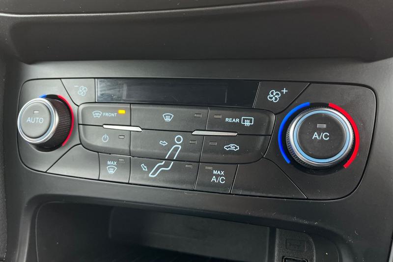 Used Ford Focus 2017 for sale - 76131509: Photo 33