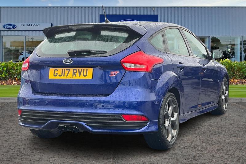 Used Ford Focus 2017 for sale - 76131509: Photo 4
