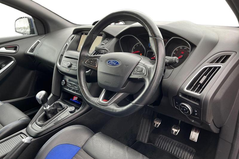 Used Ford Focus 2017 for sale - 76131509: Photo 9