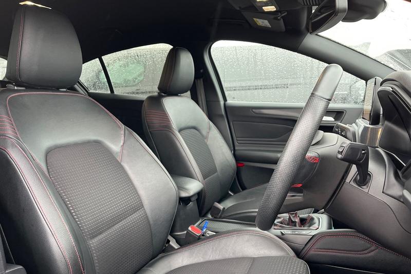 Used Ford Focus 2019 for sale - 76480461: Photo 17