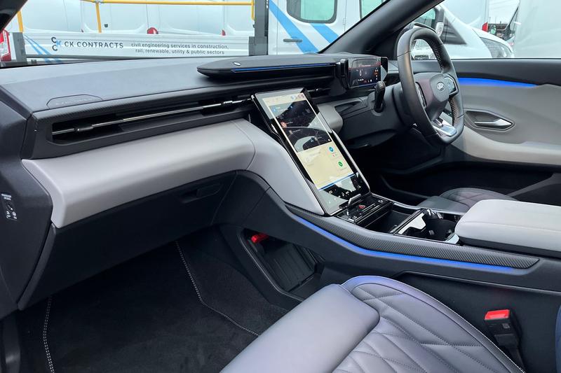 Used Ford Explorer 2024 for sale - 76625345: Photo 18