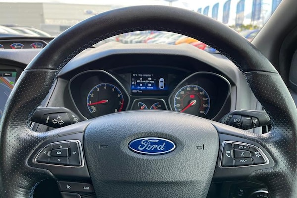 Used Ford Focus 2016 for sale - 76255310: Photo 12