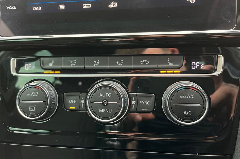 Used Volkswagen Golf 2019 for sale - 76123793: Photo 30