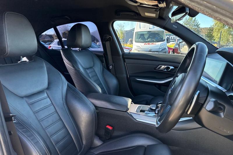 Used BMW 3 Series 2019 for sale - 76028210: Photo 17